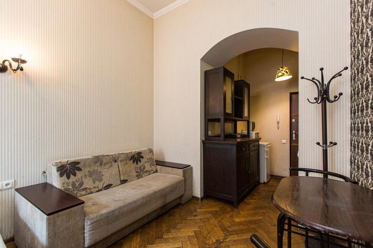 Квартира В Оренду На Копеника 12, Біля Палацу Потоцьких Lviv Ngoại thất bức ảnh